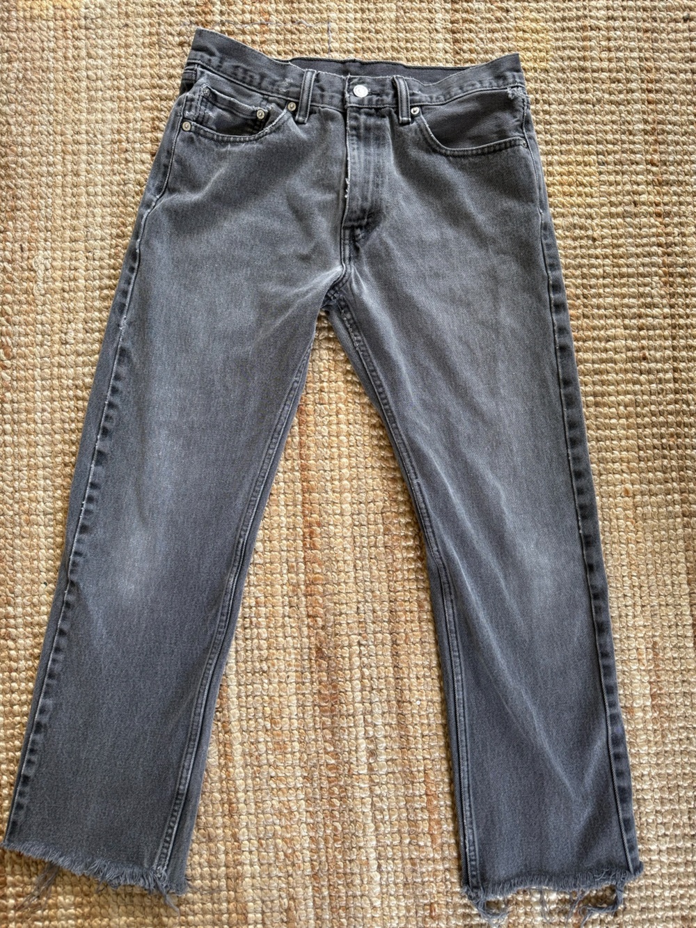 Levi’s 505 Straight Leg Jeans — Charcoal Gray | 33x32